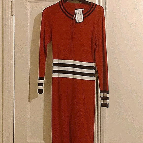 Dress - Picture 1 of 2